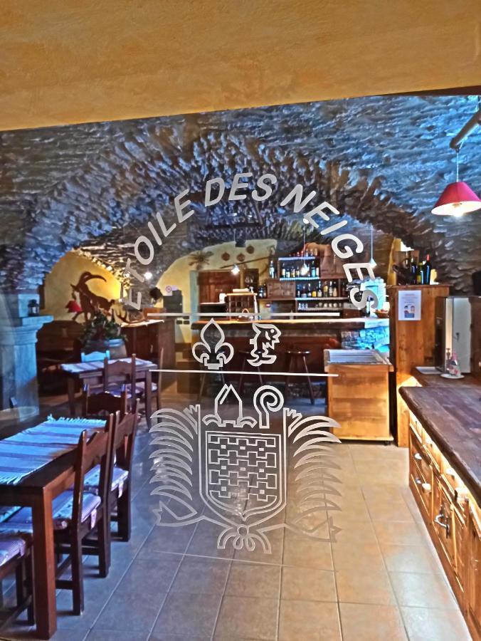 Hotel Etoile Des Neiges Oulx Exterior foto