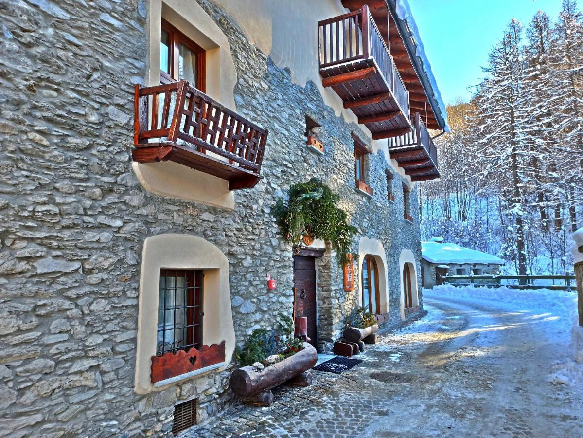 Hotel Etoile Des Neiges Oulx Exterior foto